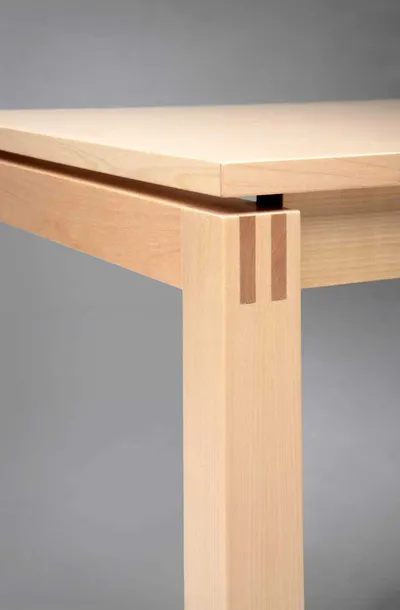 vako-table-detail.jpg